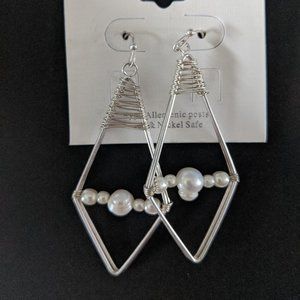 Silver and pearl Earrings